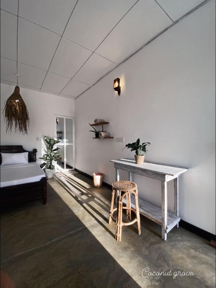 Coconut Grove - Midigama Hotel Luaran gambar