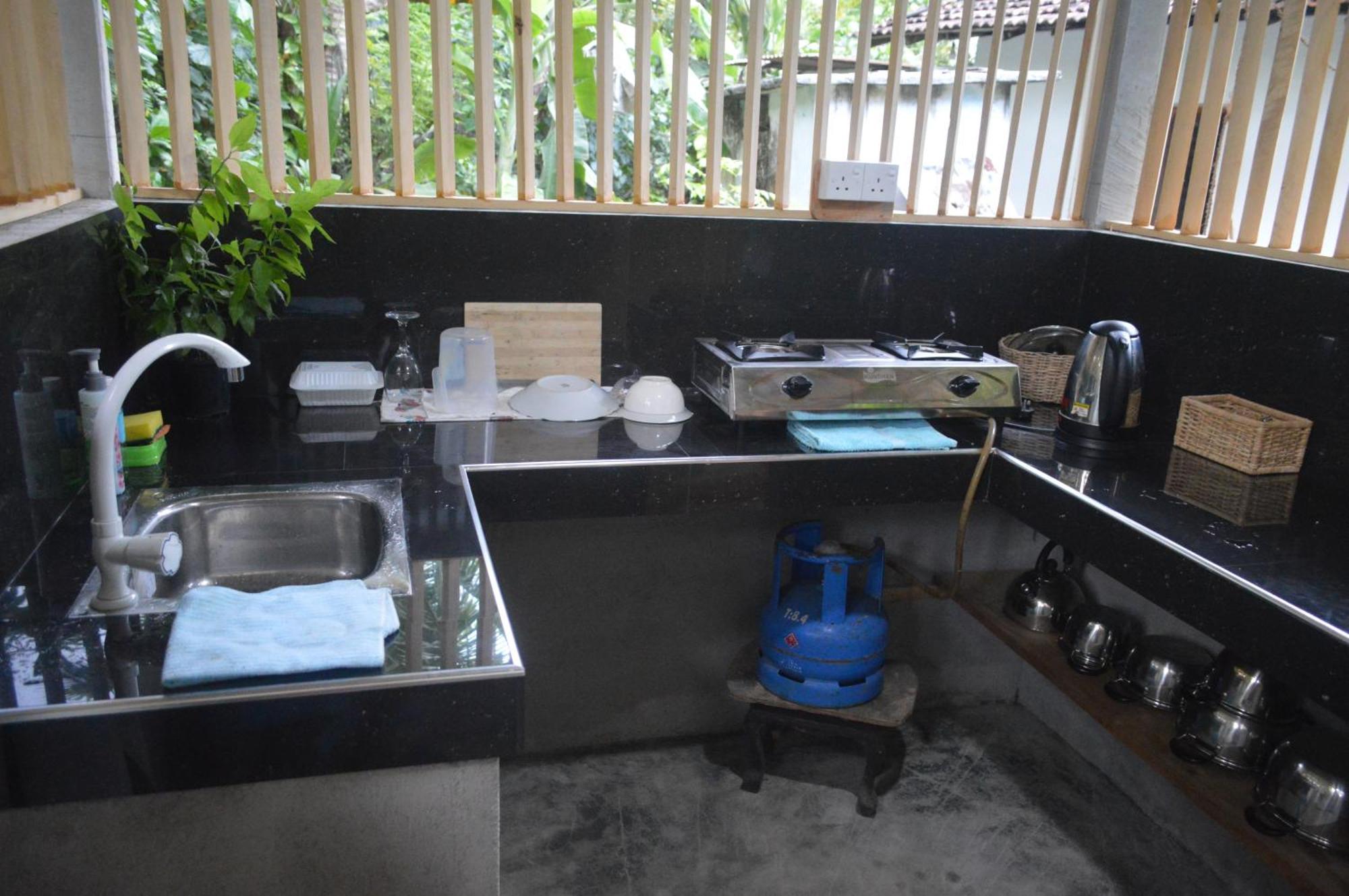 Coconut Grove - Midigama Hotel Luaran gambar